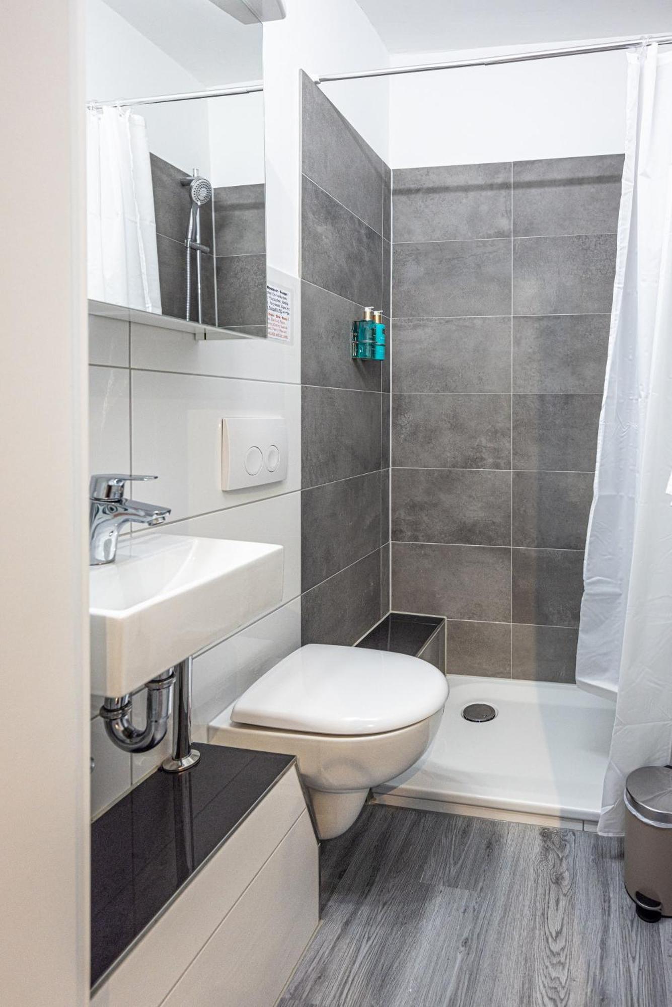Have-A-Nice-Stay - Souterrain, Kino An Der Natur, U-Bahn Nach Hamburg 400M - Baecker & Restaurants 500M - Lidl 800M - Zentrum 1,5Km Ahrensburg Bagian luar foto