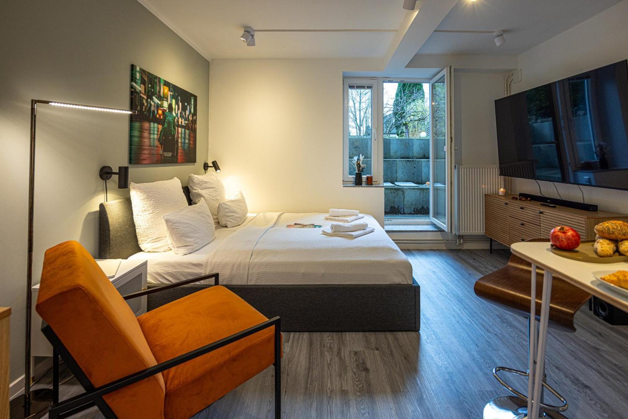 Have-A-Nice-Stay - Souterrain, Kino An Der Natur, U-Bahn Nach Hamburg 400M - Baecker & Restaurants 500M - Lidl 800M - Zentrum 1,5Km Ahrensburg Bagian luar foto