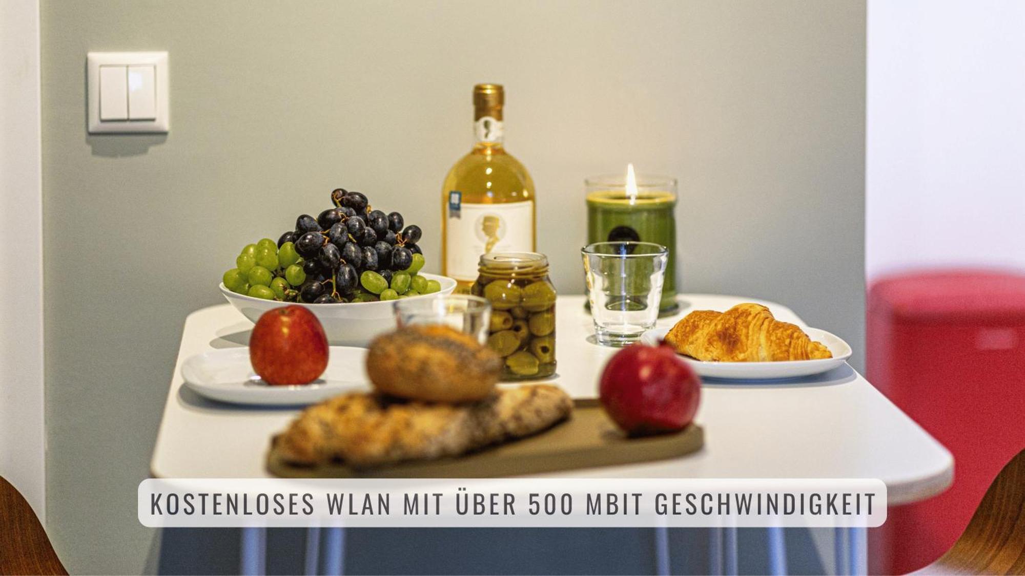 Have-A-Nice-Stay - Souterrain, Kino An Der Natur, U-Bahn Nach Hamburg 400M - Baecker & Restaurants 500M - Lidl 800M - Zentrum 1,5Km Ahrensburg Bagian luar foto